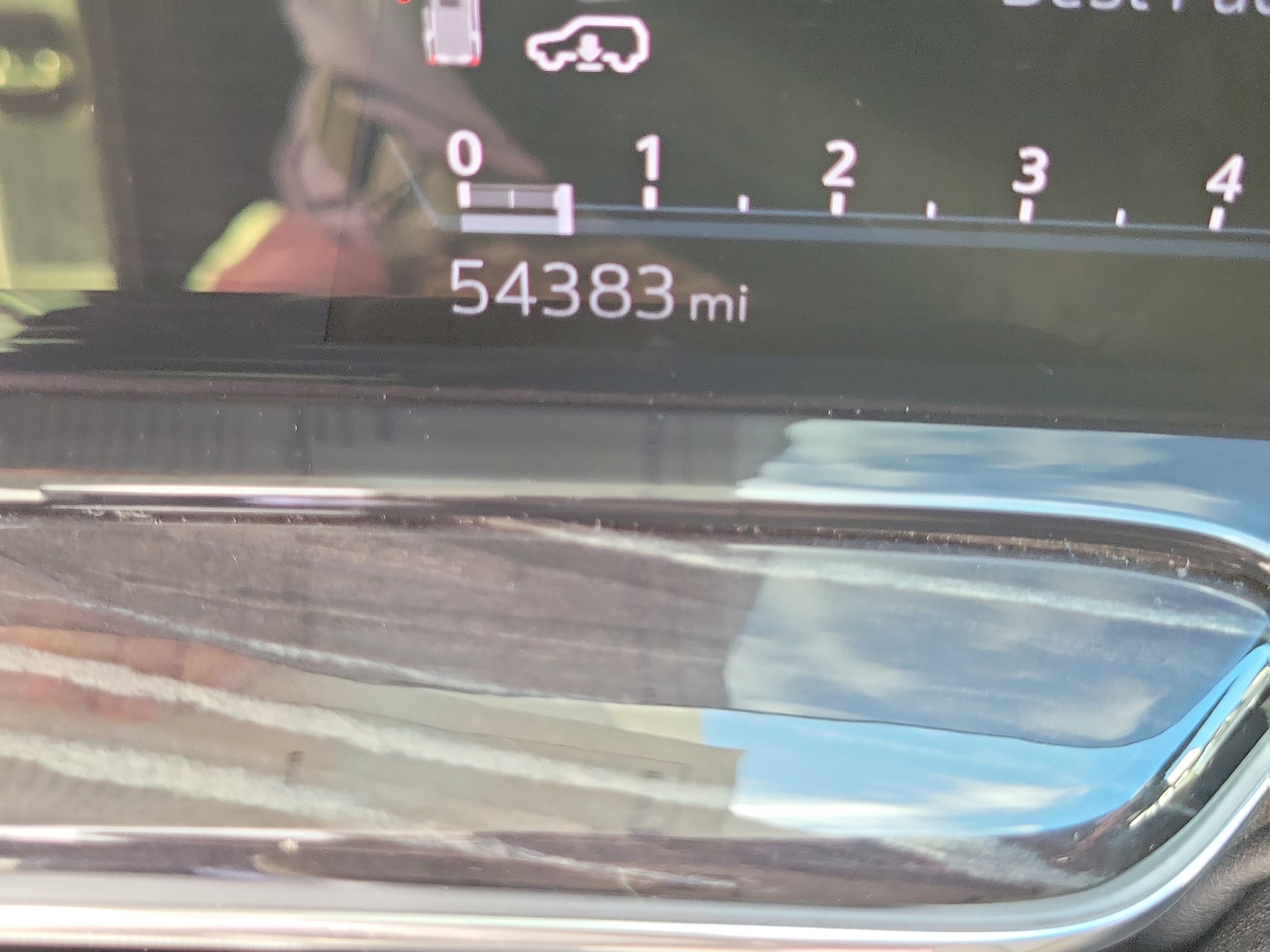 Used 2021 Cadillac Escalade Sport w/ Driver Assist Tech Package image 31