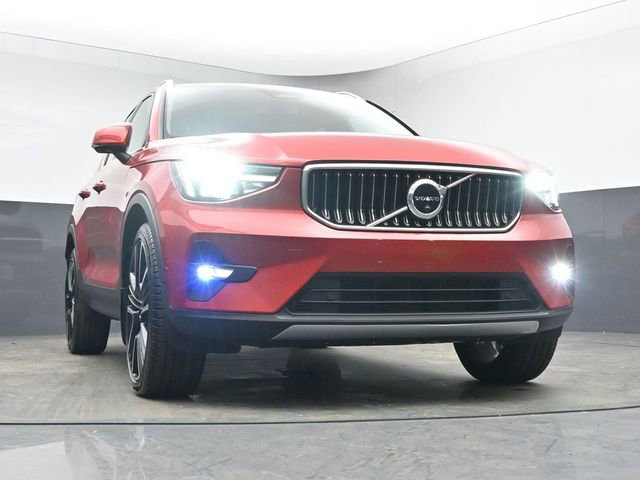 Used 2023 Volvo XC40 B5 Ultimate w/ Climate Package image 38