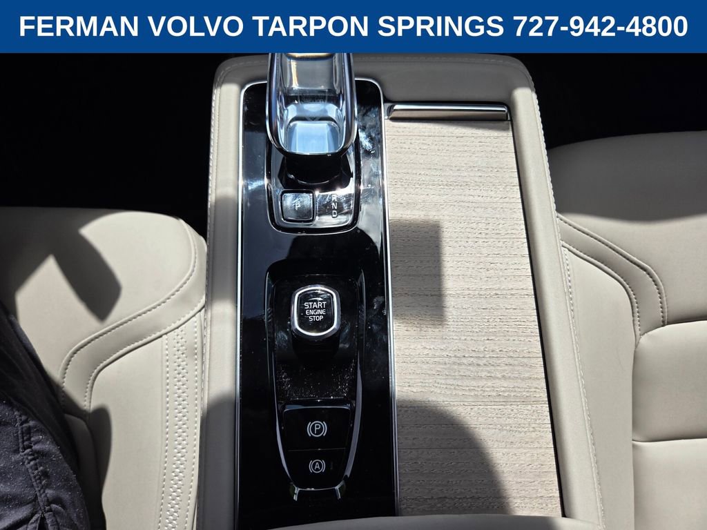 New 2026 Volvo XC90 B6 Plus w/ Protection Package Premier image 26
