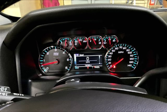 Used 2018 Chevrolet Silverado 1500 LT w/ All Star Edition AWD/4WD image 23