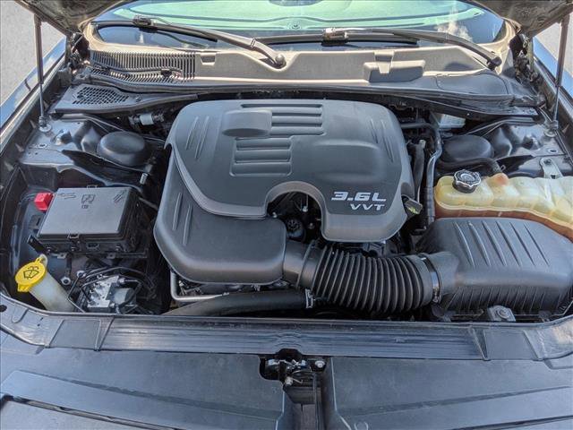 Used 2017 Dodge Challenger SXT image 23