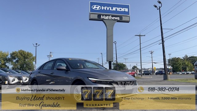 Certified 2025 Hyundai Elantra SE