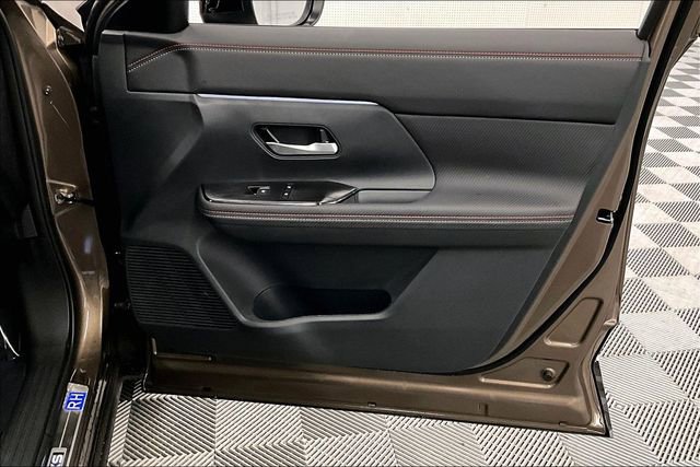 New 2026 Nissan Kicks SR w/ SR Premium Package image 36