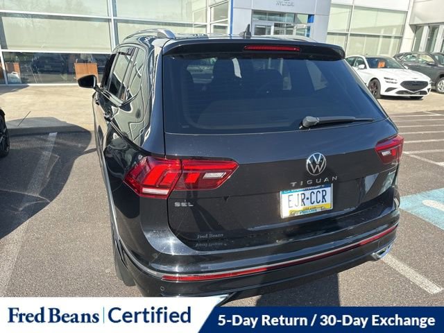 Used 2022 Volkswagen Tiguan SEL R-Line image 8