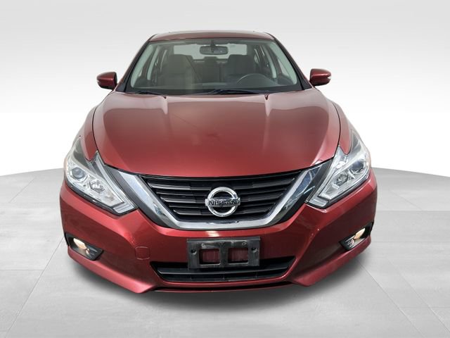 Used 2017 Nissan Altima 2.5 SV w/ Convenience Package image 9