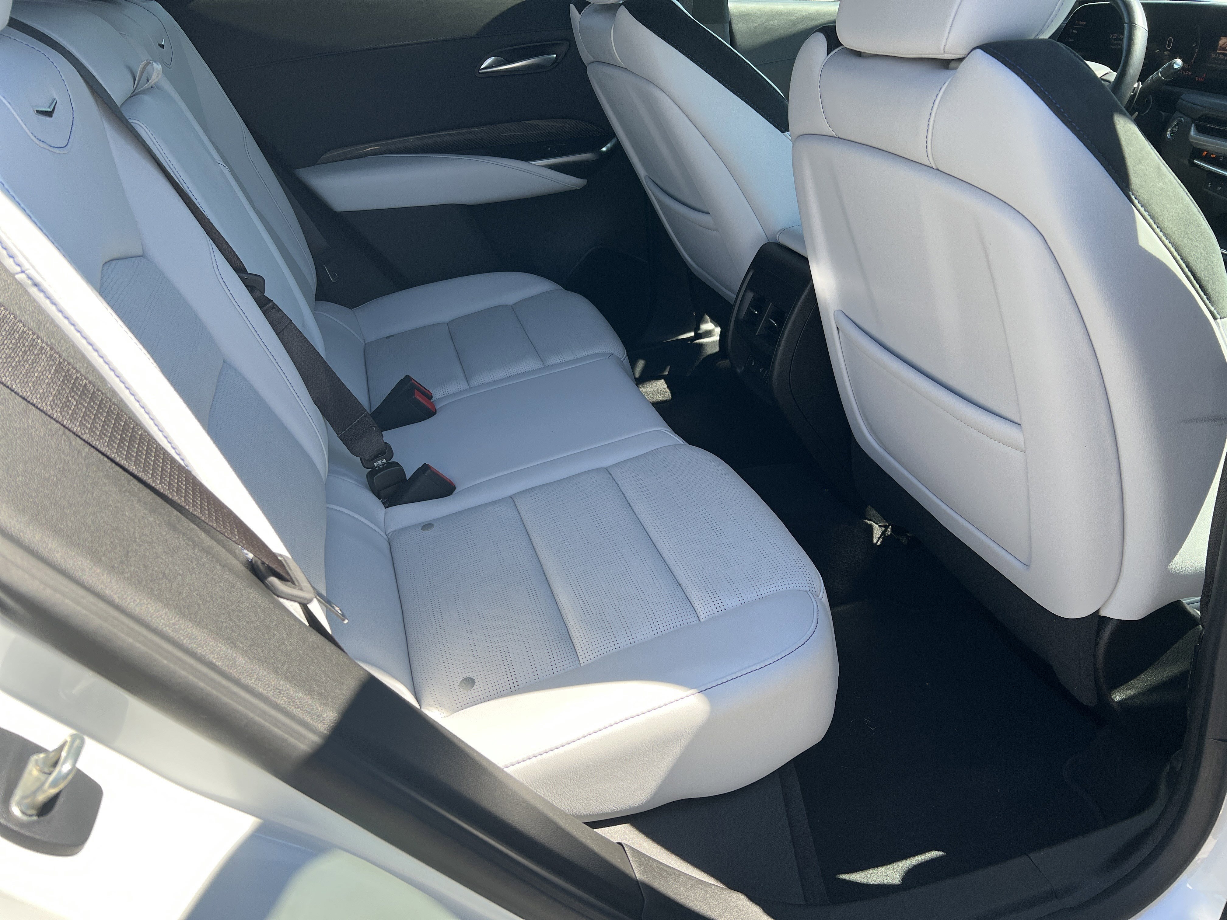 Used 2024 Cadillac XT4 Sport image 17