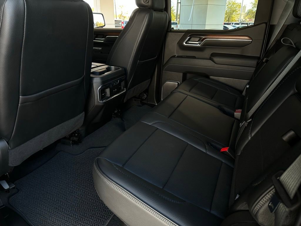 Used 2024 GMC Sierra 1500 Denali w/ Denali Reserve Package image 15