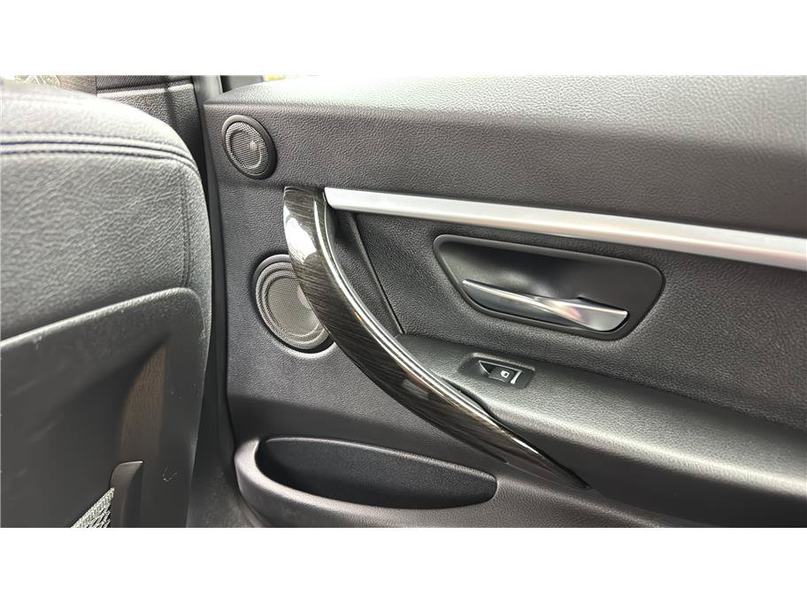 Used 2018 BMW 340i Sedan RWD image 19