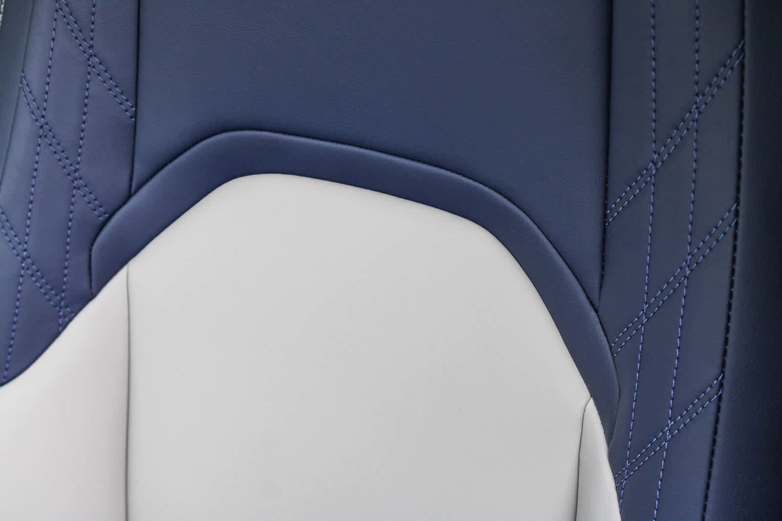 New 2025 Lexus UX 300h FWD image 26