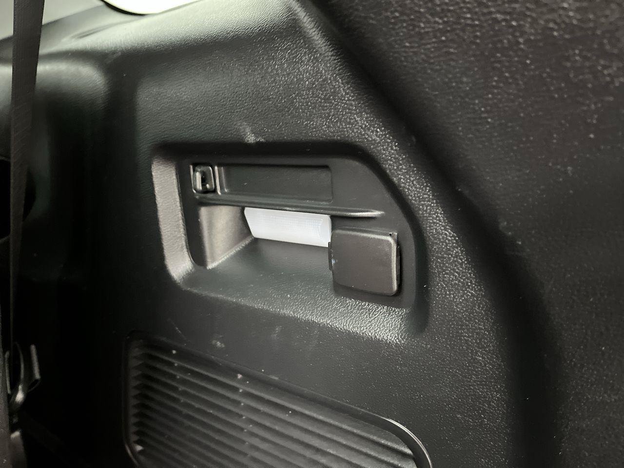 Used 2022 Ford Explorer XLT AWD/4WD image 29