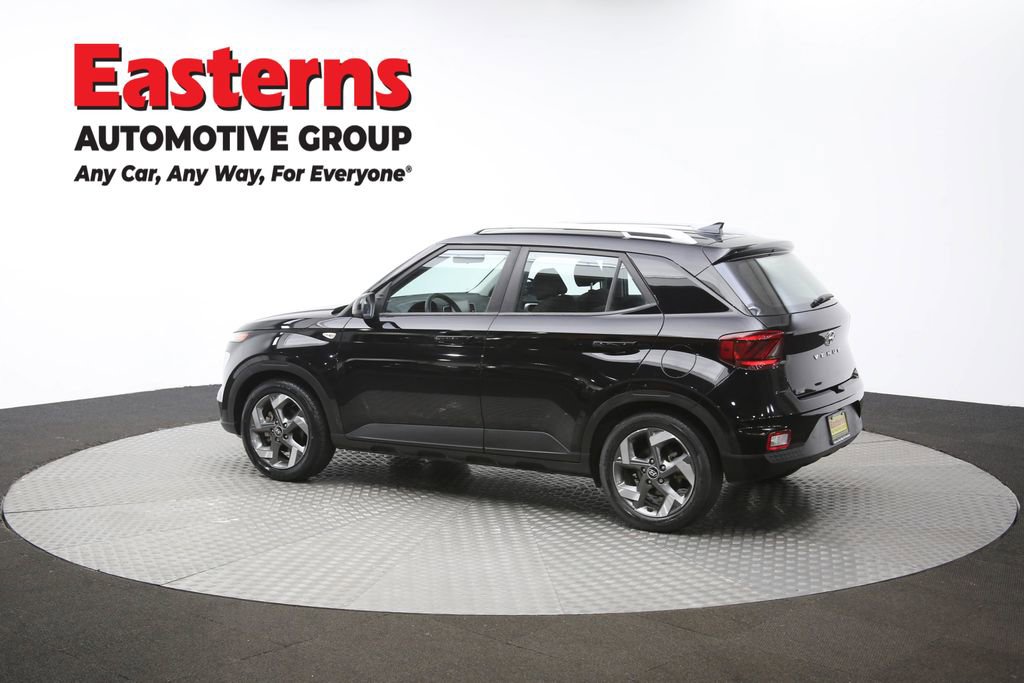 Used 2022 Hyundai Venue SEL image 62