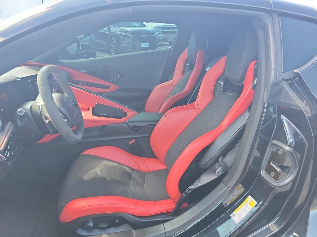 Used 2024 Chevrolet Corvette Stingray Preferred Cpe w/ Stealth Interior Trim Package RWD image 18