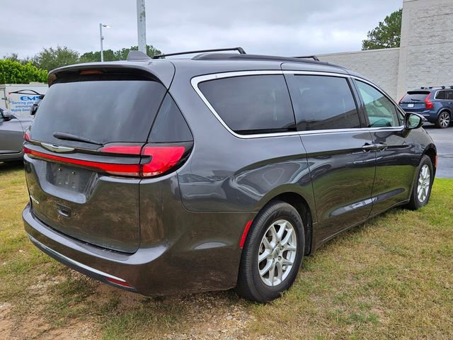 Used 2022 Chrysler Pacifica Touring-L FWD image 7