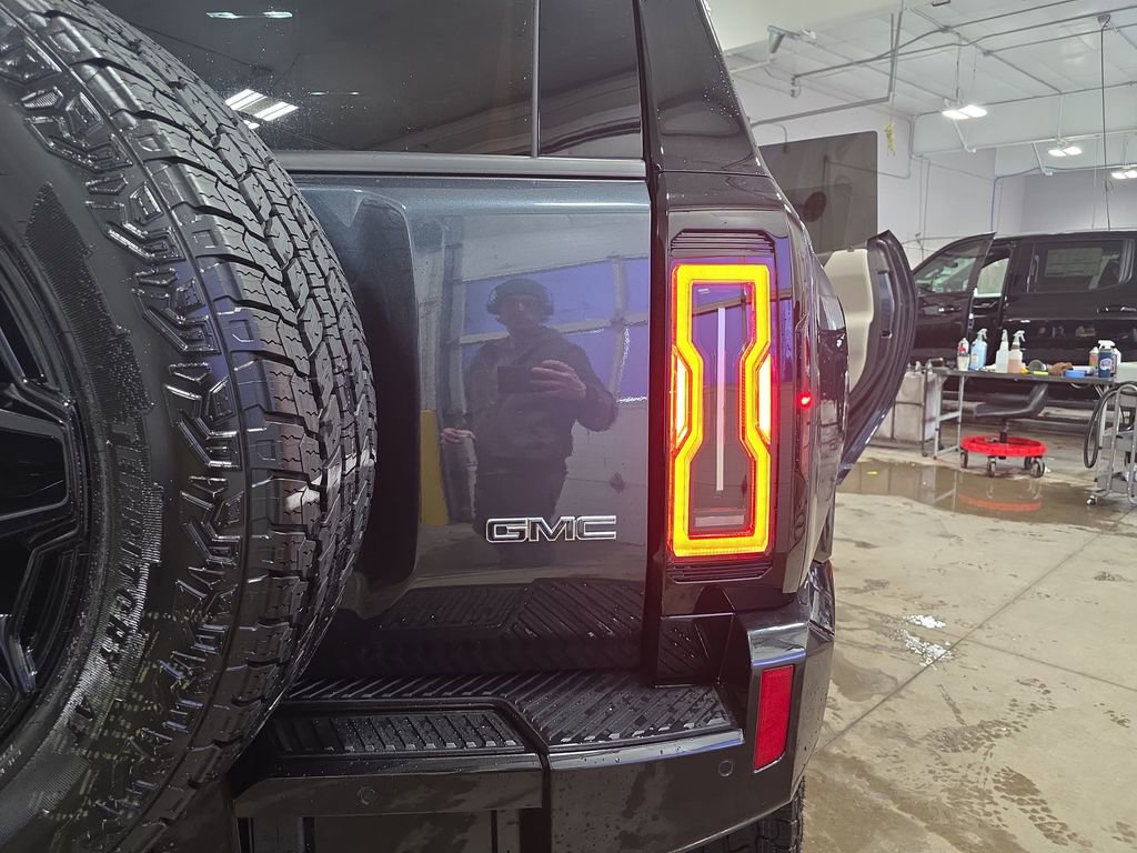 New 2026 GMC Hummer EV SUV image 35