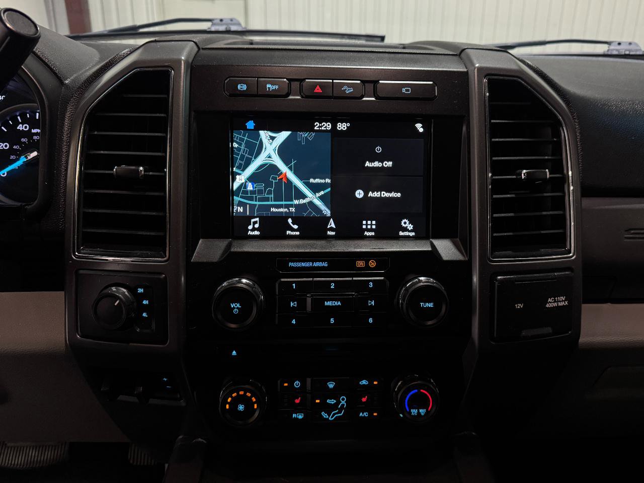 Used 2018 Ford F350 XLT w/ XLT Premium Package AWD/4WD image 15