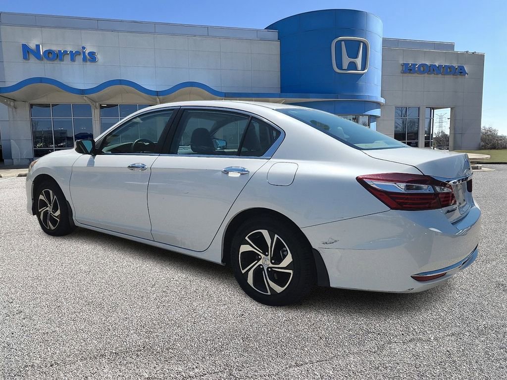 Used 2017 Honda Accord LX image 3