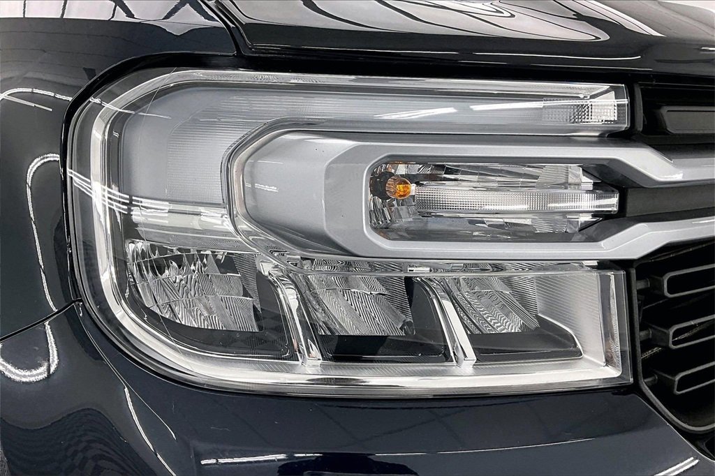 Used 2022 Ford Maverick Lariat w/ Lariat Luxury Package image 30