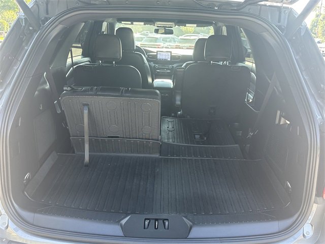 Used 2024 Ford Explorer ST-Line w/ Class IV Trailer Tow Package image 19