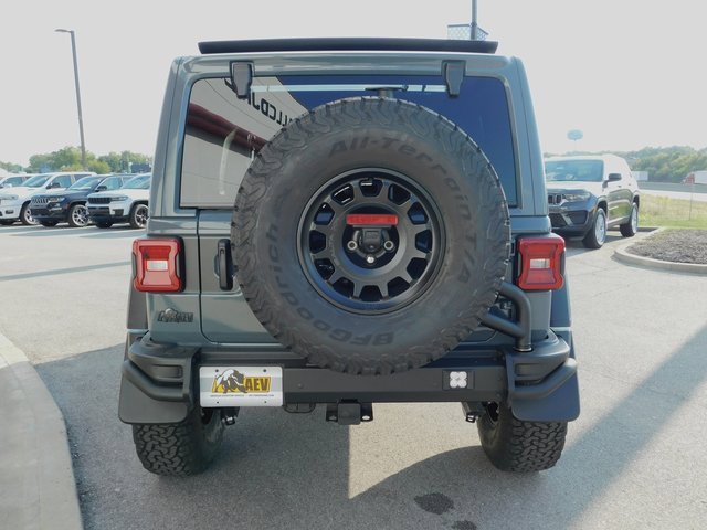 New 2025 Jeep Wrangler Unlimited Rubicon image 9