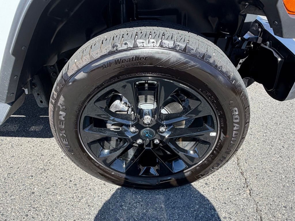 Certified 2025 Jeep Wrangler Unlimited Sahara image 16