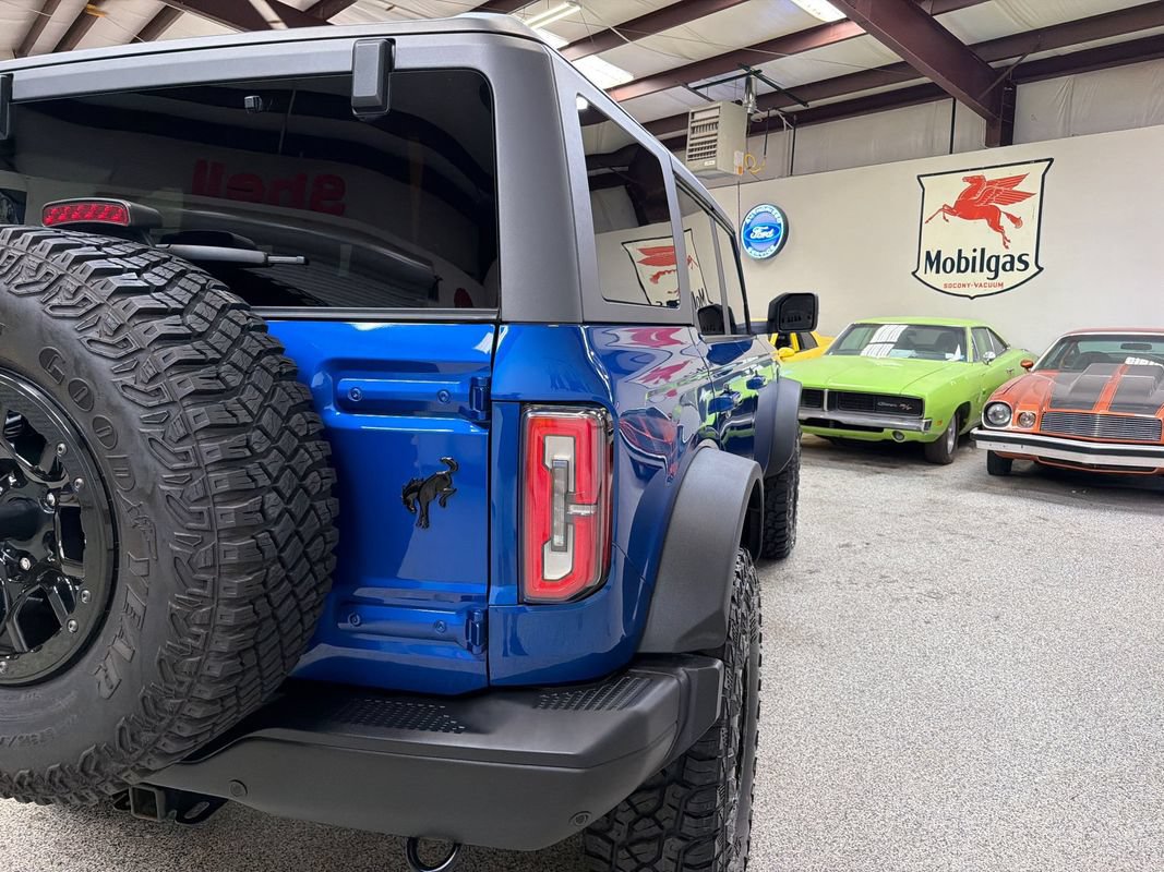 Used 2021 Ford Bronco First Edition AWD/4WD image 16