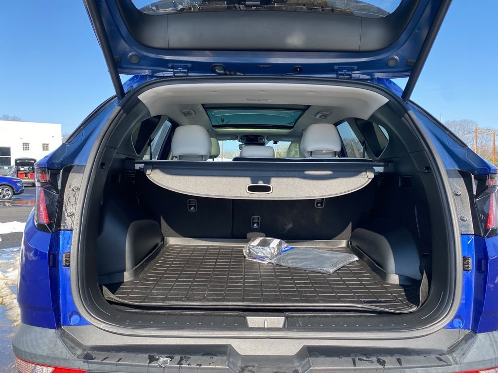 Used 2023 Hyundai Tucson Limited image 16