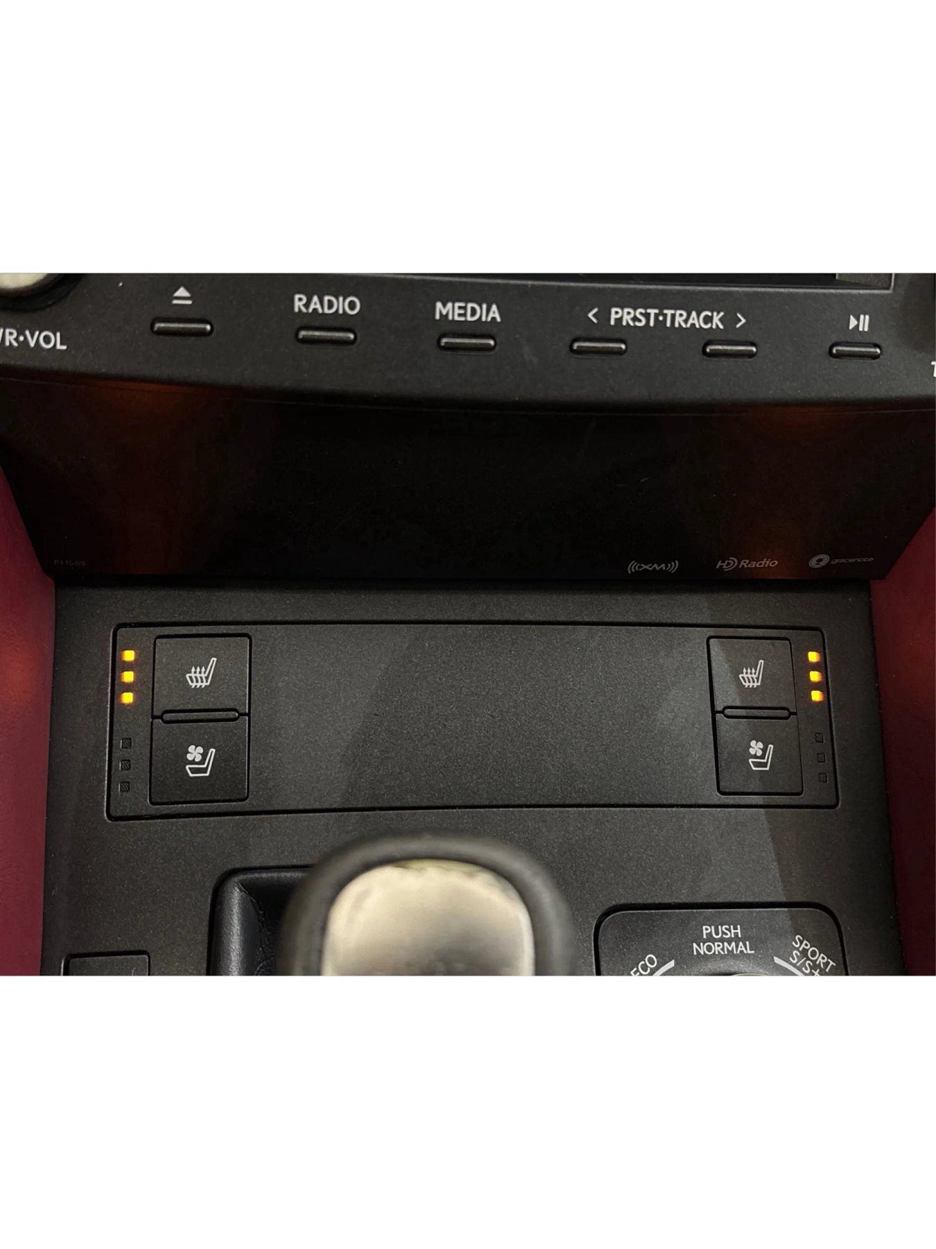 Used 2017 Lexus RC 200t F Sport RWD image 39