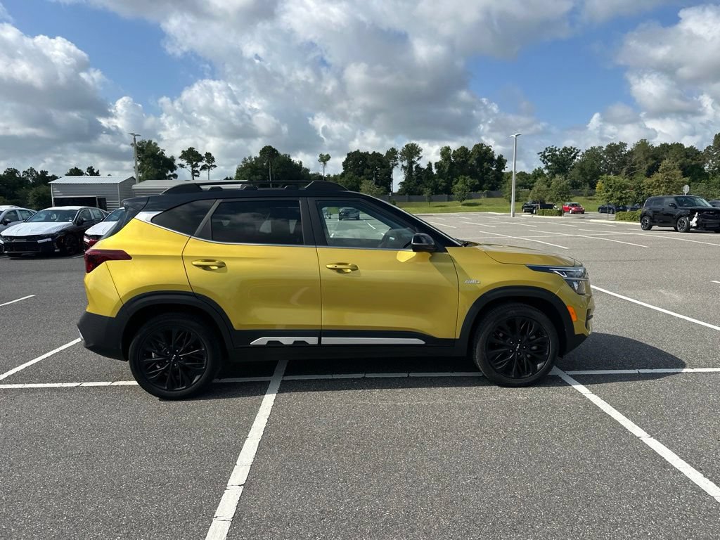 Certified 2023 Kia Seltos Nightfall Edition AWD/4WD image 4