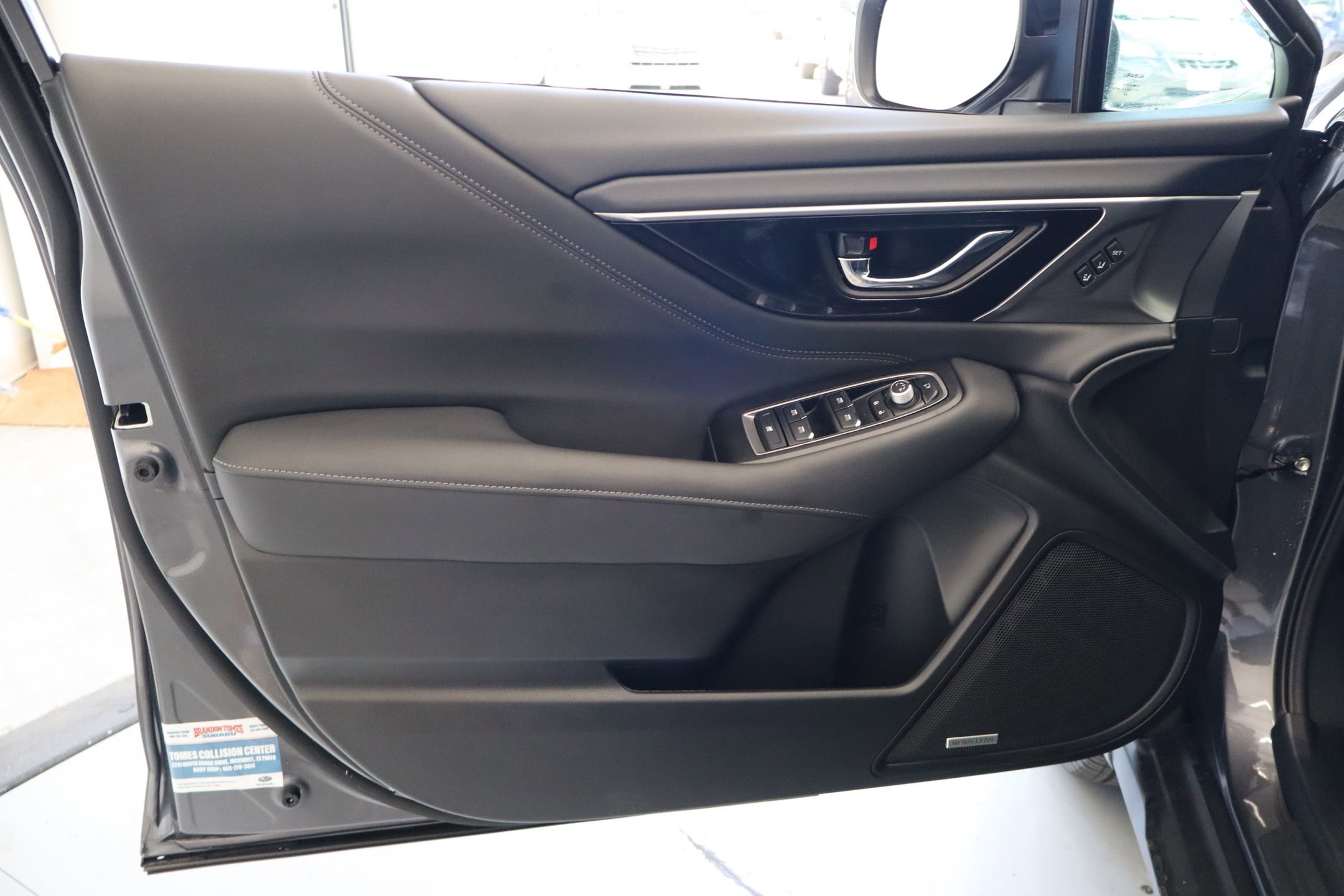 Used 2025 Subaru Outback Touring w/ Popular Package #2 image 12