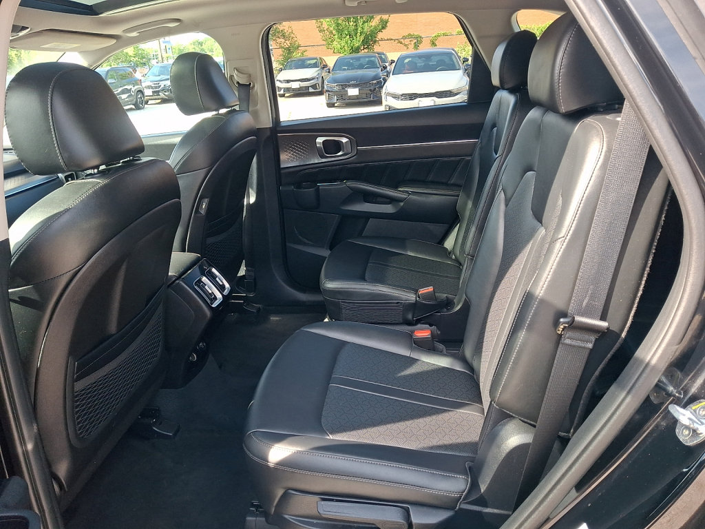 Used 2022 Kia Sorento SX FWD image 22