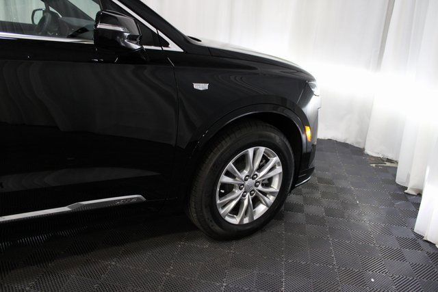 New 2025 Cadillac XT6 Luxury image 12