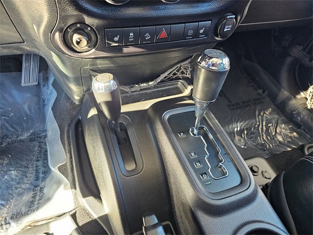 Used 2015 Jeep Wrangler Unlimited Sahara w/ Max Tow Package image 26