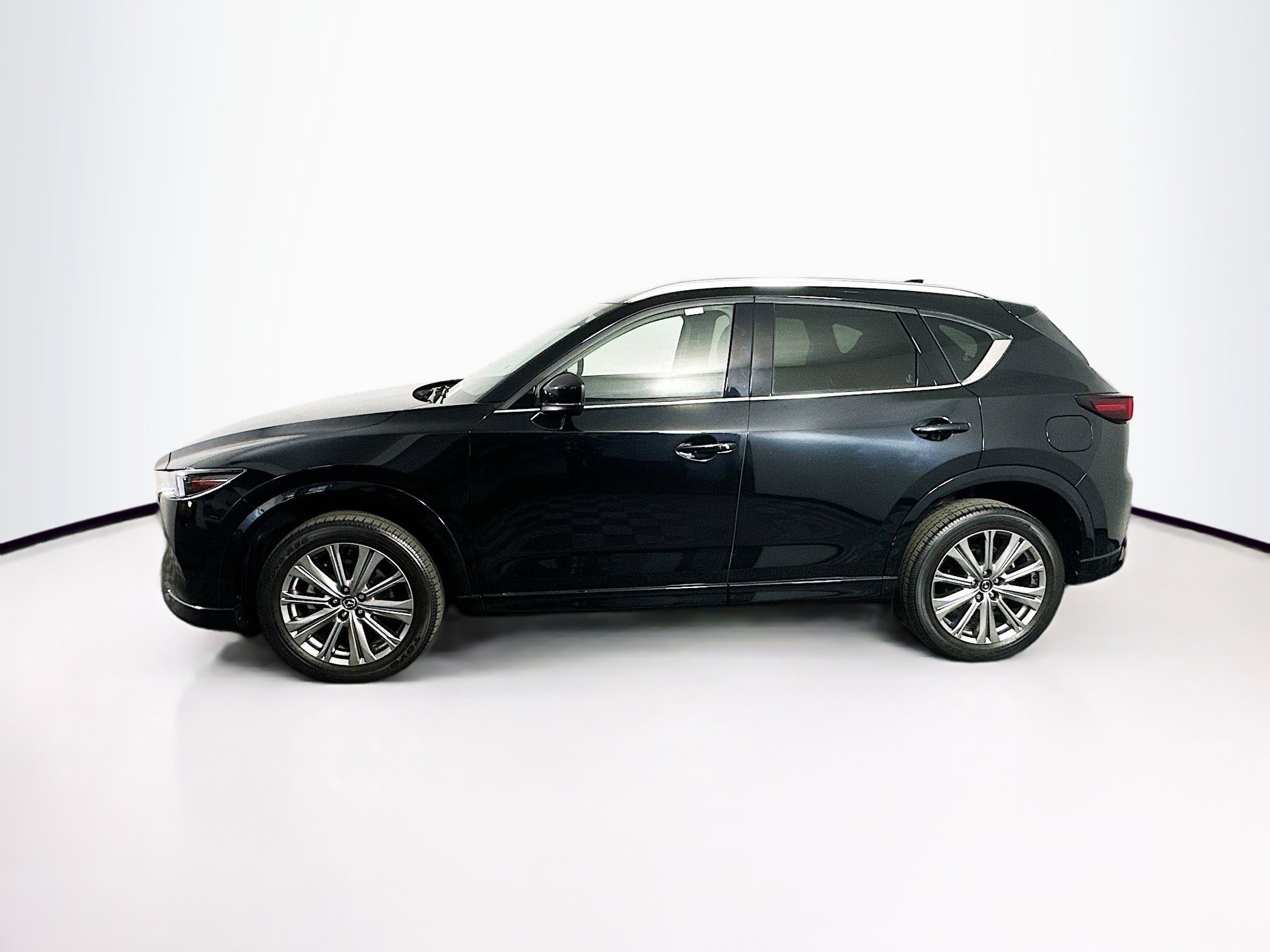Used 2023 MAZDA CX-5 Signature image 4