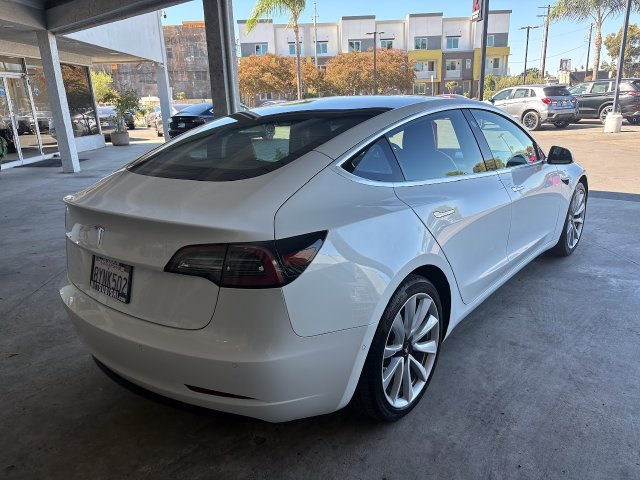 Used 2018 Tesla Model 3 Long Range RWD image 3