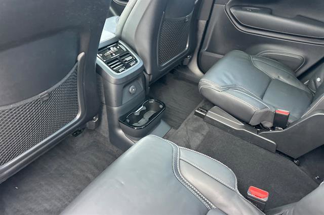 Certified 2023 Volvo XC90 T8 Ultimate w/ Protection Package Premier image 12