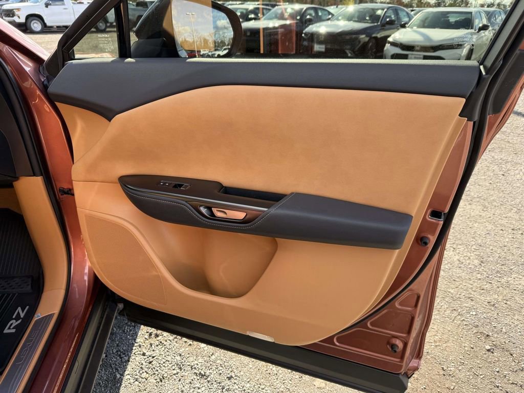 Used 2025 Lexus RZ 450e image 15