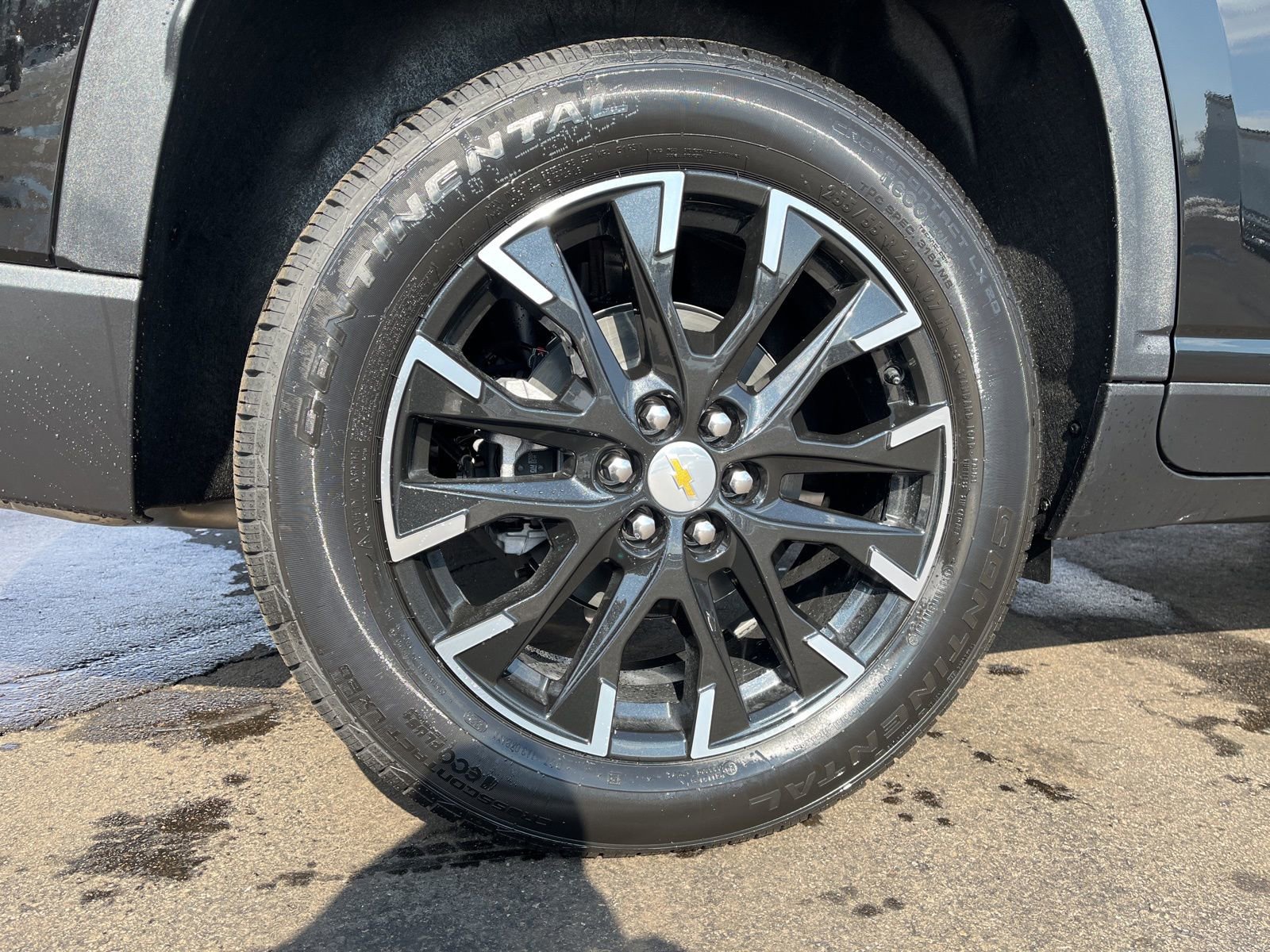 New 2026 Chevrolet Traverse LT w/ Sun and Wheel Package image 11