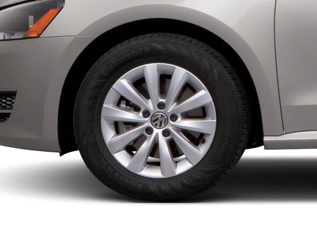 Used 2013 Volkswagen Passat 2.5 SE image 11