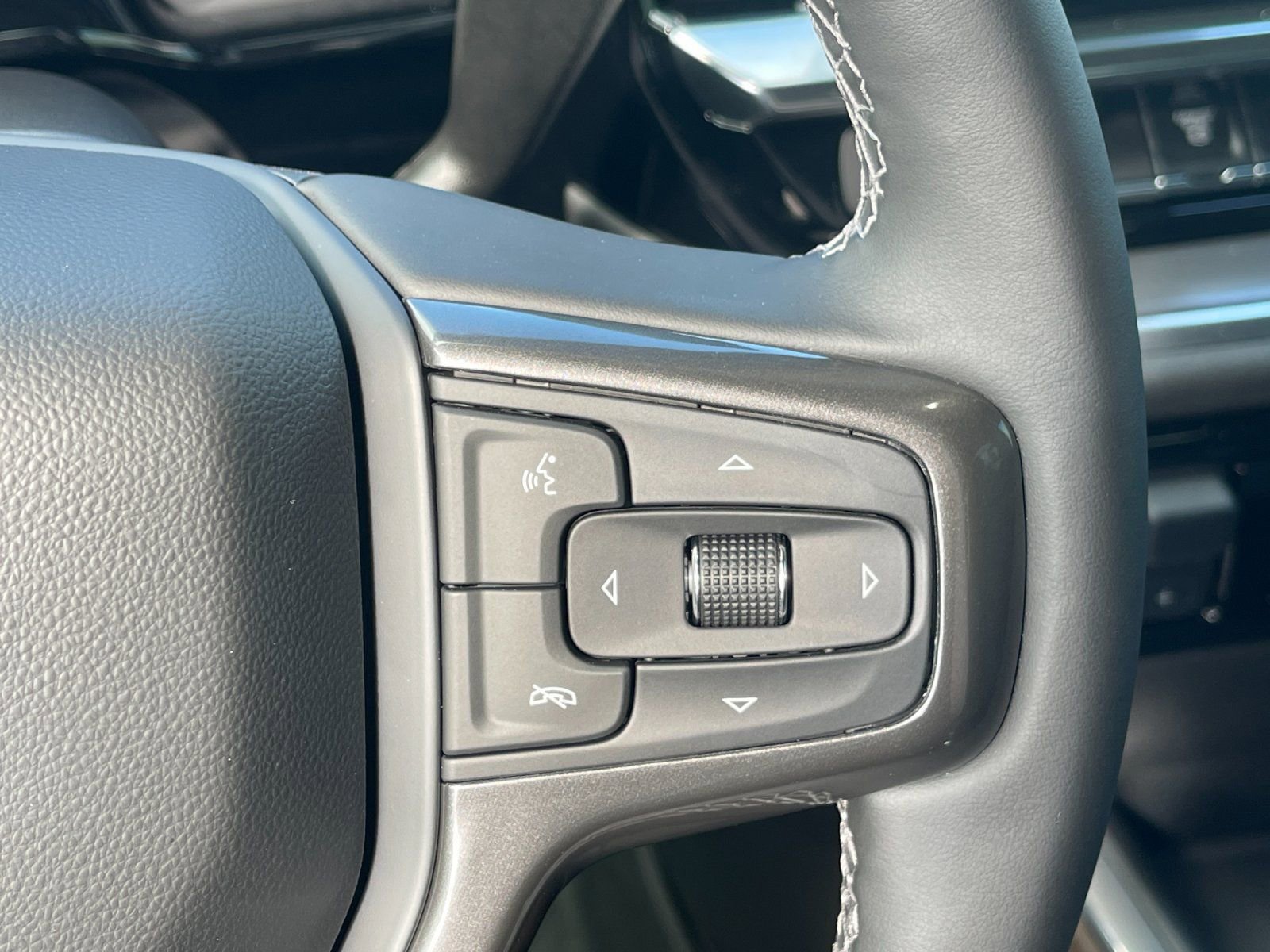 Used 2025 Chevrolet Silverado 2500 High Country w/ High Country Premium Package image 28