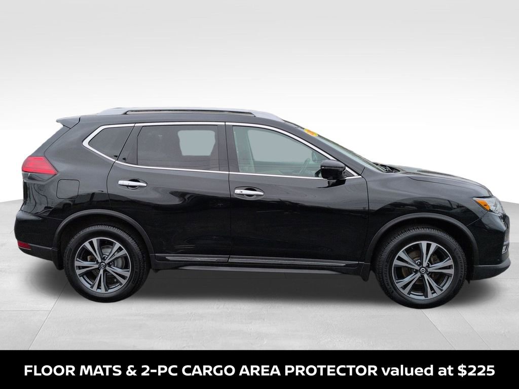 Used 2017 Nissan Rogue SL w/ SL Premium Package image 5