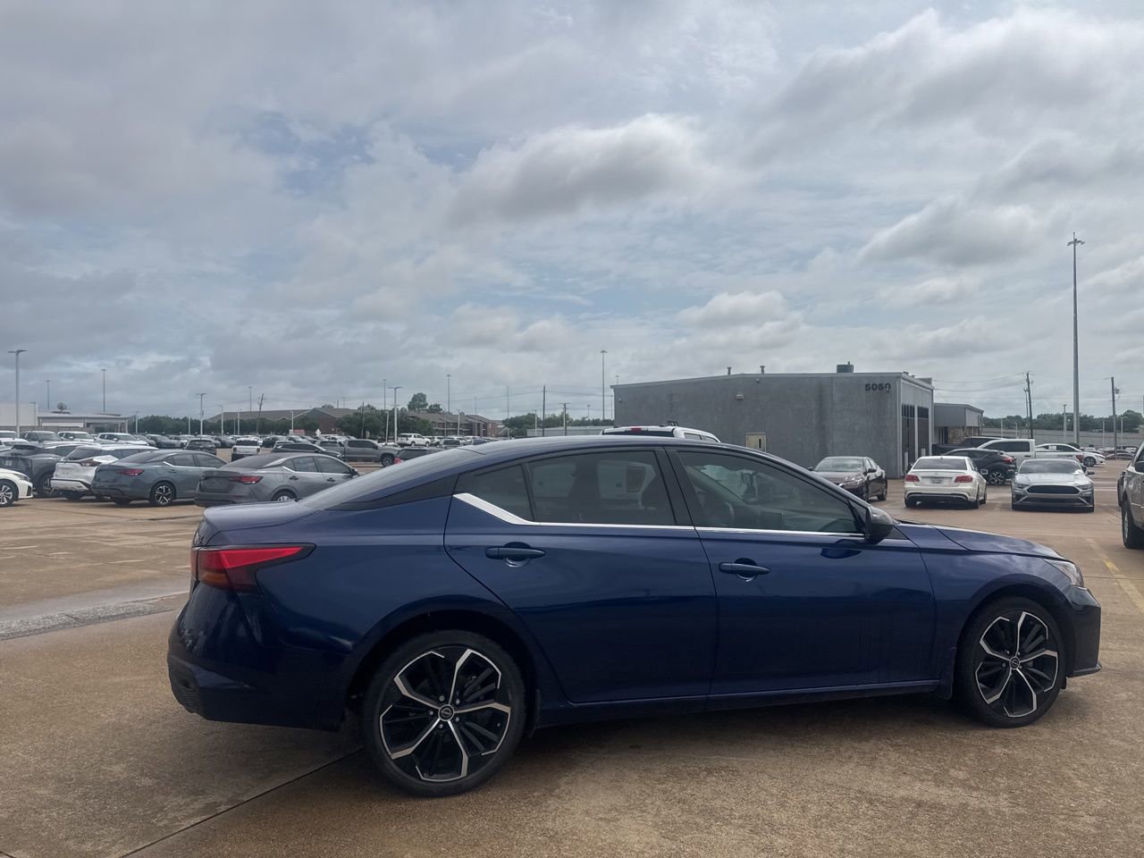 Certified 2024 Nissan Altima 2.5 SR AWD/4WD image 22