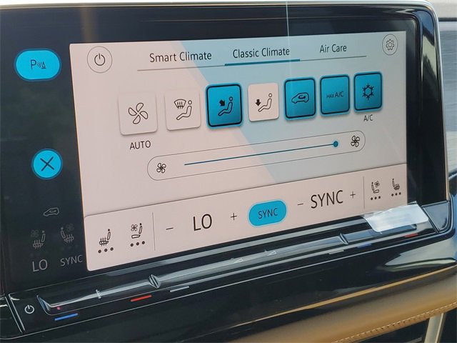 New 2026 Volkswagen Atlas Cross Sport SE image 31