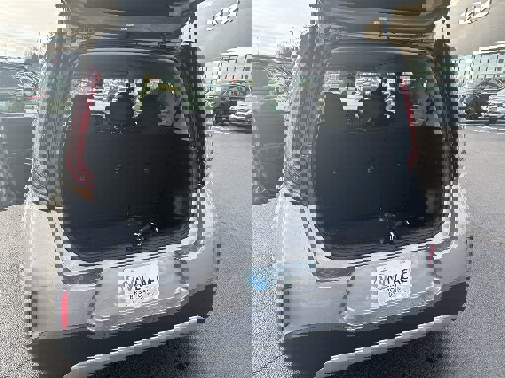 New 2025 Kia Soul LX image 37
