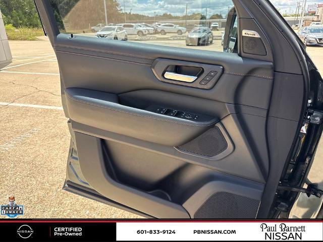Certified 2025 Nissan Armada PRO-4X AWD/4WD image 21