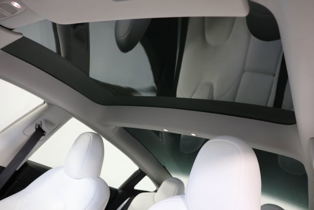 Used 2023 Tesla Model 3 Standard Range RWD image 16