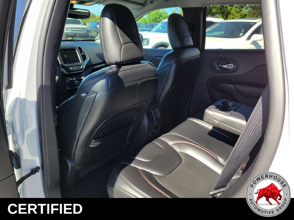 Used 2019 Jeep Cherokee Trailhawk w/ Comfort/Convenience Group AWD/4WD image 16