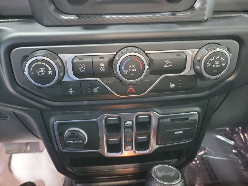 Used 2021 Jeep Wrangler Unlimited Sport image 39