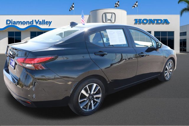 Used 2025 Nissan Versa SV image 7