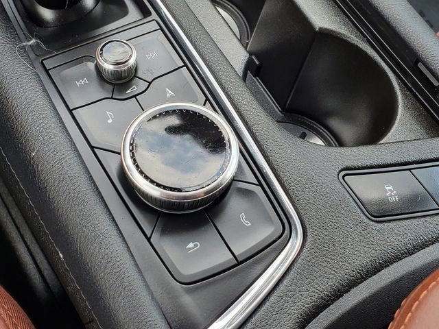 Used 2024 Cadillac XT5 Premium Luxury w/ LPO, Floor Liner Package FWD image 24