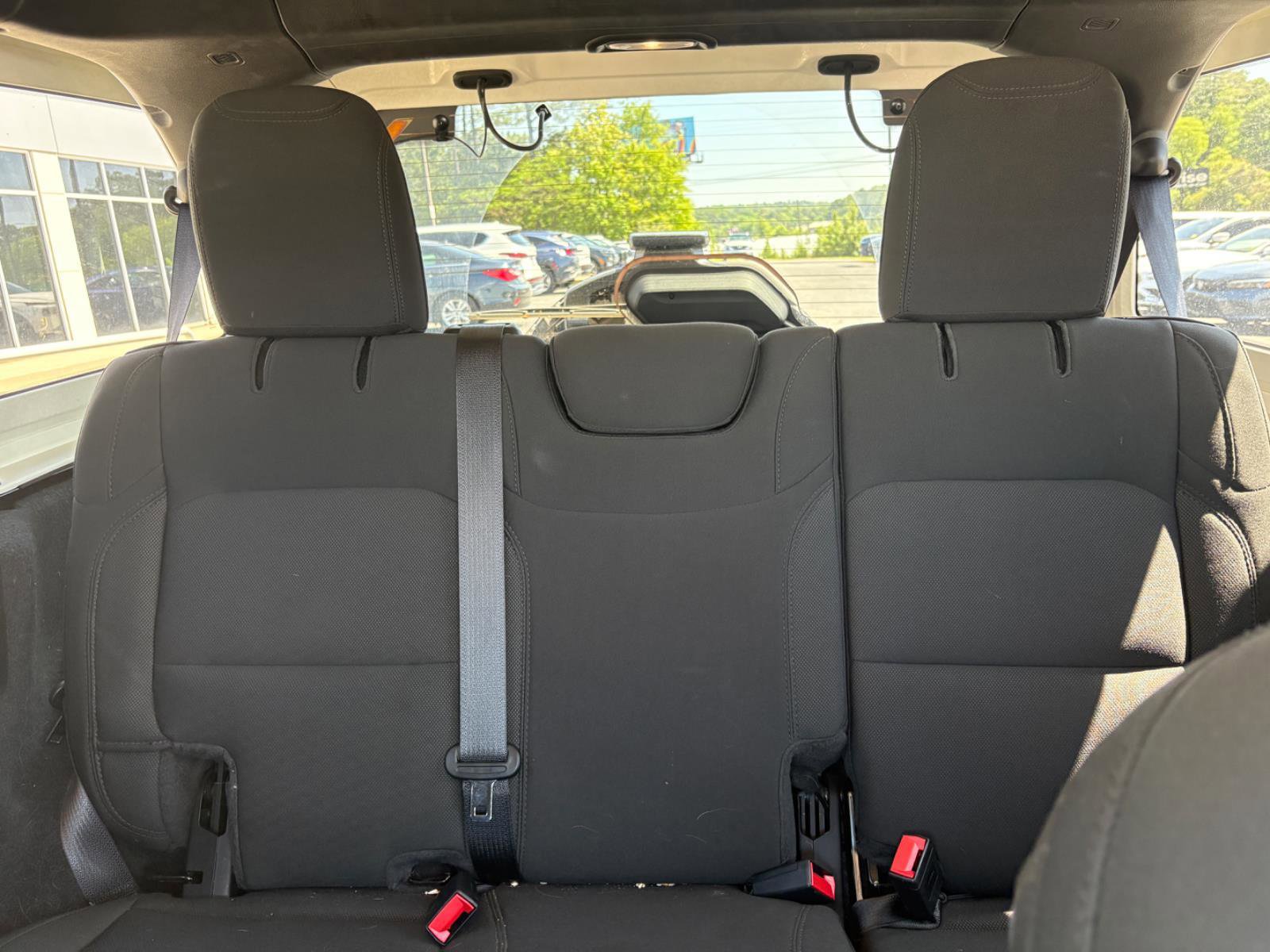 Used 2022 Jeep Wrangler Unlimited Sport AWD/4WD image 17